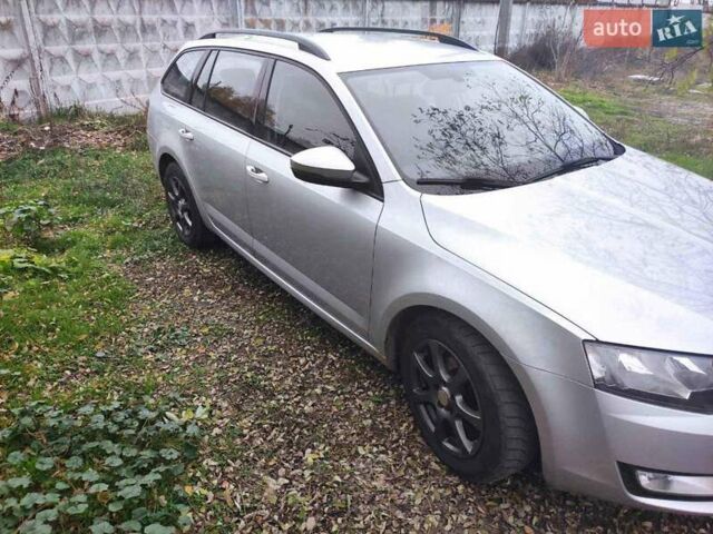 Серый Шкода Октавия, объемом двигателя 1.6 л и пробегом 300 тыс. км за 9100 $, фото 4 на Automoto.ua