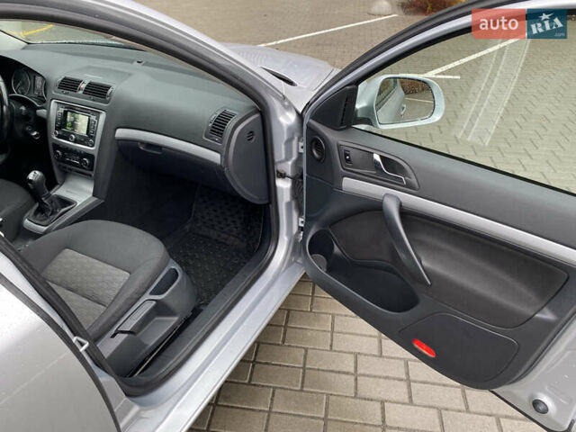 Серый Шкода Октавия, объемом двигателя 1.97 л и пробегом 242 тыс. км за 9500 $, фото 30 на Automoto.ua