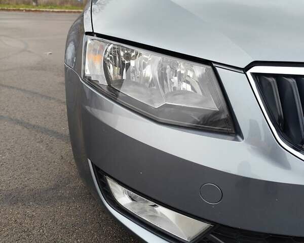 Серый Шкода Октавия, объемом двигателя 1.4 л и пробегом 280 тыс. км за 9000 $, фото 51 на Automoto.ua