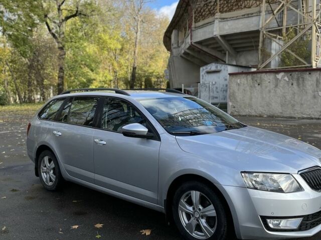 Шкода Октавия 2013 в Тернополе на Automoto.ua Серый Шкода Октавия, объемом двигателя 1.6 л и пробегом 298 тыс. км за 9150 $, фото 5 на Automoto.ua