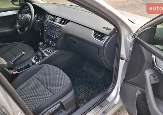 Серый Шкода Октавия, объемом двигателя 1.97 л и пробегом 264 тыс. км за 9850 $, фото 10 на Automoto.ua