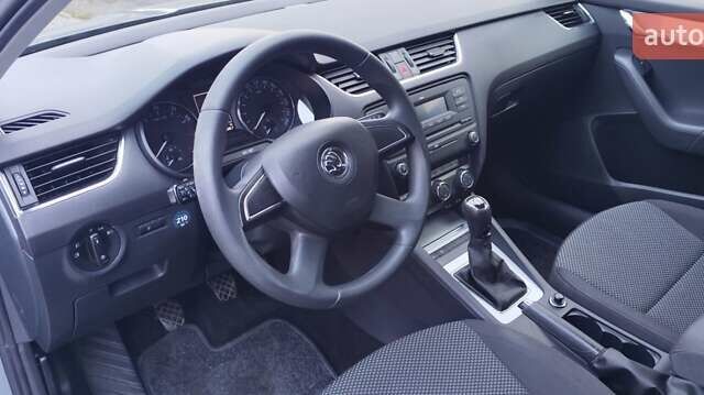 Серый Шкода Октавия, объемом двигателя 1.4 л и пробегом 280 тыс. км за 9400 $, фото 13 на Automoto.ua