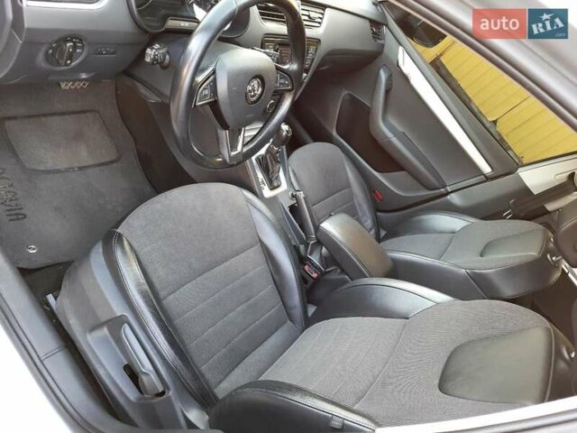 Шкода Октавия 2013 в Первомайск на Automoto.ua Серый Шкода Октавия, объемом двигателя 1.6 л и пробегом 220 тыс. км за 11800 $, фото 10 на Automoto.ua