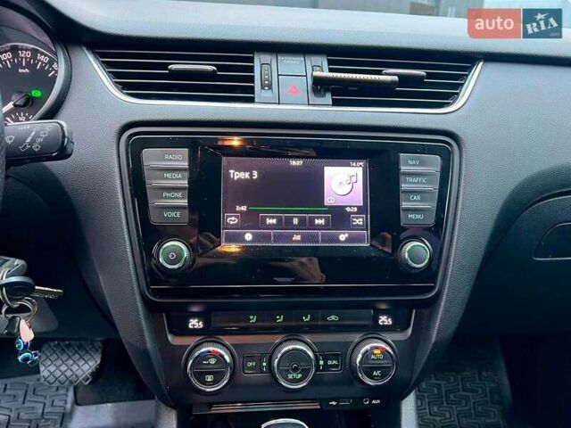 Серый Шкода Октавия, объемом двигателя 1.6 л и пробегом 240 тыс. км за 10990 $, фото 25 на Automoto.ua