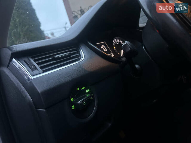 Сірий Шкода Октавія, об'ємом двигуна 1.6 л та пробігом 311 тис. км за 9500 $, фото 71 на Automoto.ua