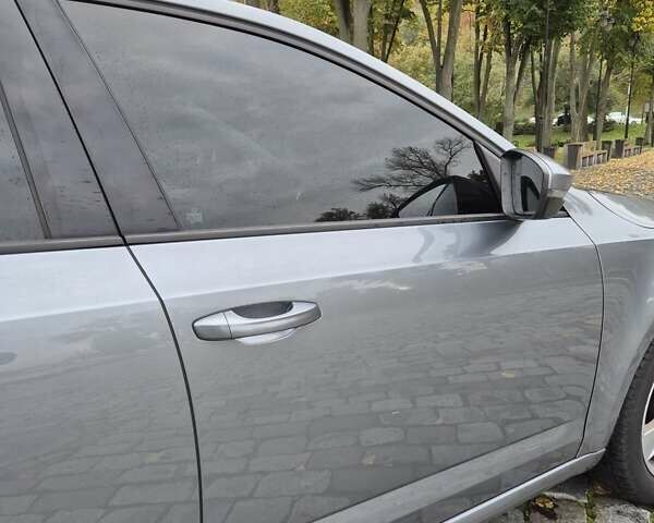 Шкода Октавія 2013 у Києві на Automoto.ua Сірий Шкода Октавія, об'ємом двигуна 1.8 л та пробігом 223 тис. км за 13800 $, фото 61 на Automoto.ua