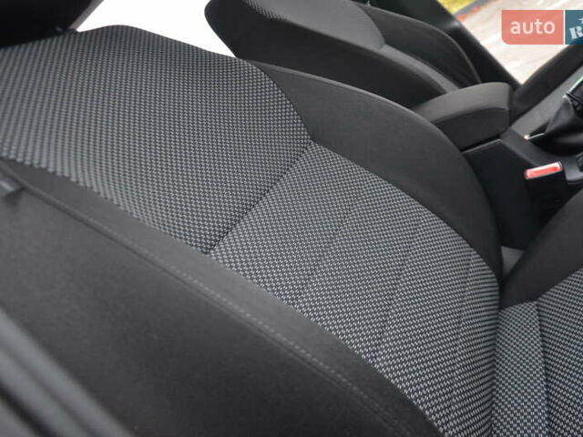 Сірий Шкода Октавія, об'ємом двигуна 2 л та пробігом 255 тис. км за 12250 $, фото 56 на Automoto.ua