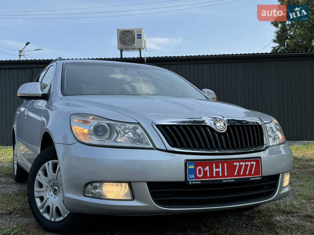 Сірий Шкода Октавія, об'ємом двигуна 1.6 л та пробігом 216 тис. км за 7850 $, фото 6 на Automoto.ua