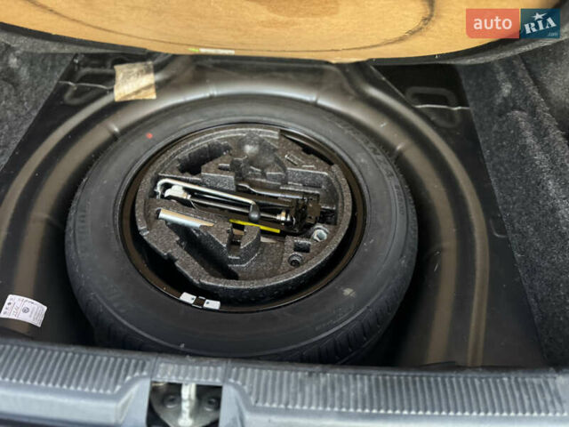 Серый Шкода Октавия, объемом двигателя 2 л и пробегом 250 тыс. км за 10750 $, фото 16 на Automoto.ua