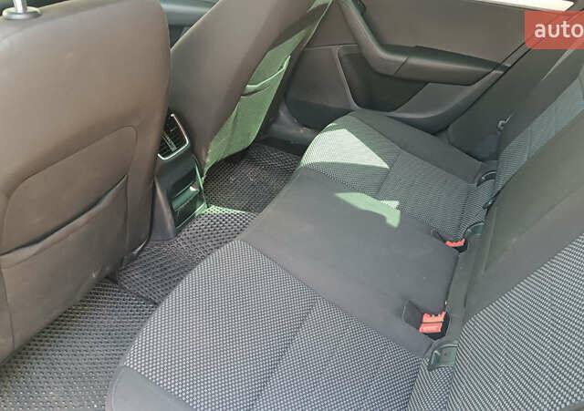 Серый Шкода Октавия, объемом двигателя 1.6 л и пробегом 268 тыс. км за 10200 $, фото 6 на Automoto.ua