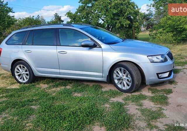 Сірий Шкода Октавія, об'ємом двигуна 1.6 л та пробігом 254 тис. км за 9300 $, фото 3 на Automoto.ua