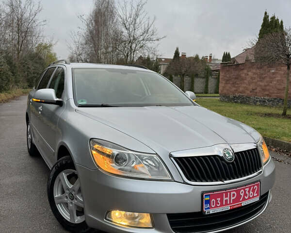 Серый Шкода Октавия, объемом двигателя 1.6 л и пробегом 206 тыс. км за 9450 $, фото 2 на Automoto.ua
