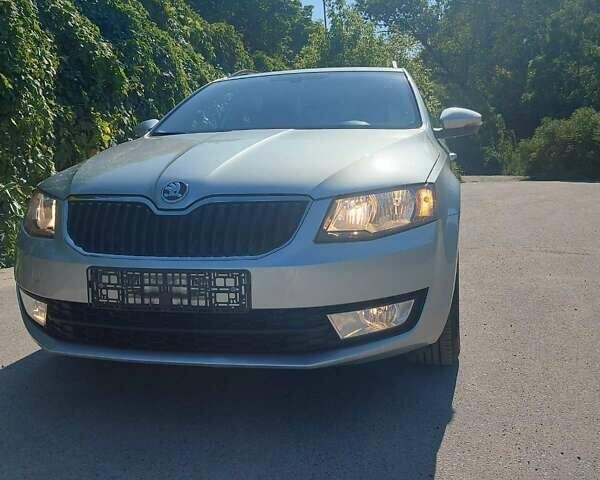 Серый Шкода Октавия, объемом двигателя 1.6 л и пробегом 204 тыс. км за 9788 $, фото 4 на Automoto.ua
