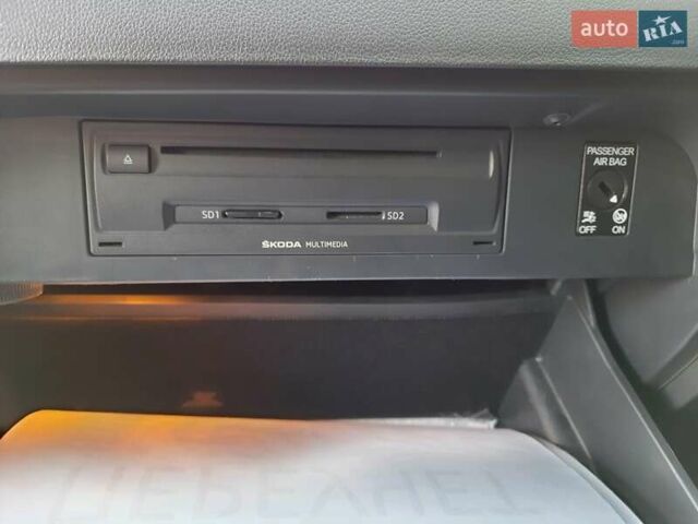 Шкода Октавия 2013 в Первомайск на Automoto.ua Серый Шкода Октавия, объемом двигателя 1.6 л и пробегом 220 тыс. км за 11800 $, фото 18 на Automoto.ua