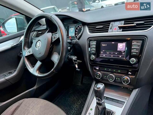 Серый Шкода Октавия, объемом двигателя 1.6 л и пробегом 240 тыс. км за 10990 $, фото 38 на Automoto.ua