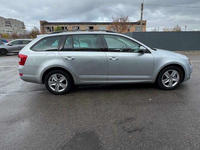 Серый Шкода Октавия, объемом двигателя 1.6 л и пробегом 225 тыс. км за 11400 $, фото 2 на Automoto.ua