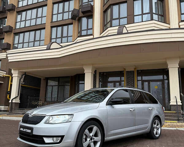 Сірий Шкода Октавія, об'ємом двигуна 1.6 л та пробігом 322 тис. км за 9000 $, фото 1 на Automoto.ua