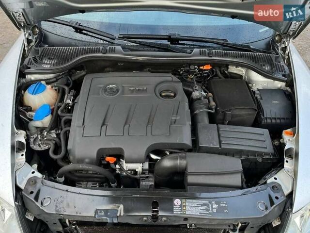 Серый Шкода Октавия, объемом двигателя 1.6 л и пробегом 206 тыс. км за 9999 $, фото 26 на Automoto.ua