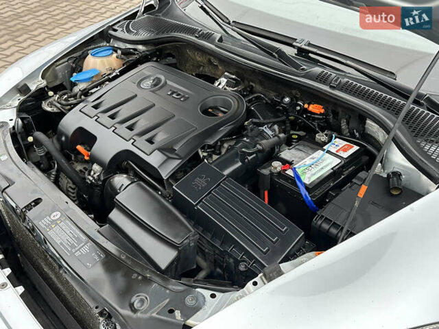 Серый Шкода Октавия, объемом двигателя 2 л и пробегом 218 тыс. км за 9999 $, фото 43 на Automoto.ua