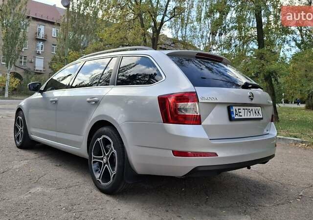Серый Шкода Октавия, объемом двигателя 1.97 л и пробегом 264 тыс. км за 9850 $, фото 5 на Automoto.ua
