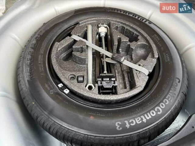 Серый Шкода Октавия, объемом двигателя 1.6 л и пробегом 207 тыс. км за 9450 $, фото 151 на Automoto.ua