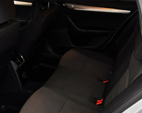 Сірий Шкода Октавія, об'ємом двигуна 1.6 л та пробігом 316 тис. км за 10200 $, фото 25 на Automoto.ua