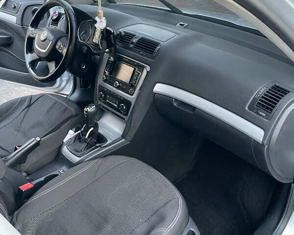 Сірий Шкода Октавія, об'ємом двигуна 1.97 л та пробігом 277 тис. км за 9300 $, фото 16 на Automoto.ua