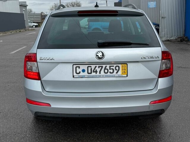 Серый Шкода Октавия, объемом двигателя 1.6 л и пробегом 225 тыс. км за 11400 $, фото 4 на Automoto.ua