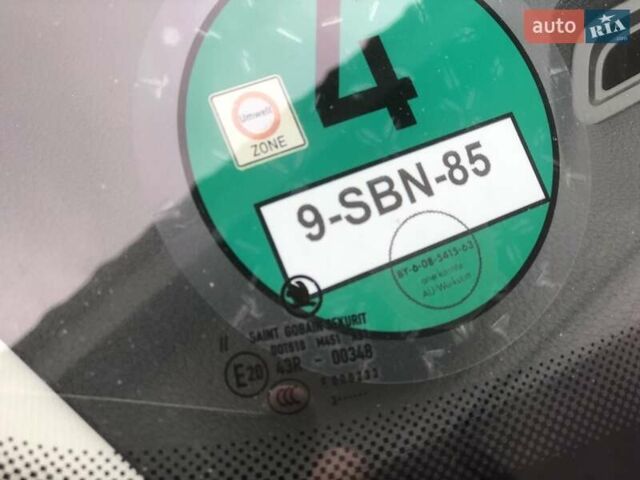 Серый Шкода Октавия, объемом двигателя 1.6 л и пробегом 245 тыс. км за 10999 $, фото 33 на Automoto.ua