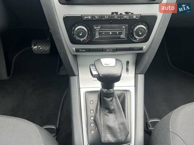 Серый Шкода Октавия, объемом двигателя 1.6 л и пробегом 207 тыс. км за 9500 $, фото 18 на Automoto.ua