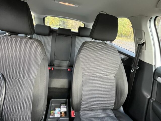 Шкода Октавия 2013 в Тернополе на Automoto.ua Серый Шкода Октавия, объемом двигателя 1.6 л и пробегом 298 тыс. км за 9150 $, фото 4 на Automoto.ua