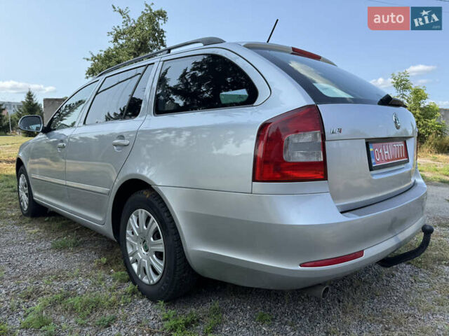 Сірий Шкода Октавія, об'ємом двигуна 1.6 л та пробігом 216 тис. км за 7850 $, фото 24 на Automoto.ua