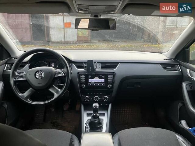 Сірий Шкода Октавія, об'ємом двигуна 1.97 л та пробігом 357 тис. км за 9000 $, фото 7 на Automoto.ua