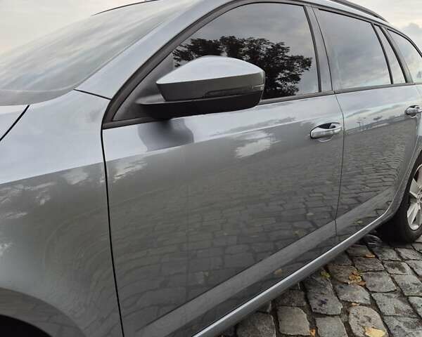 Шкода Октавія 2013 у Києві на Automoto.ua Сірий Шкода Октавія, об'ємом двигуна 1.8 л та пробігом 223 тис. км за 13800 $, фото 48 на Automoto.ua