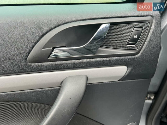 Серый Шкода Октавия, объемом двигателя 1.6 л и пробегом 207 тыс. км за 9500 $, фото 20 на Automoto.ua