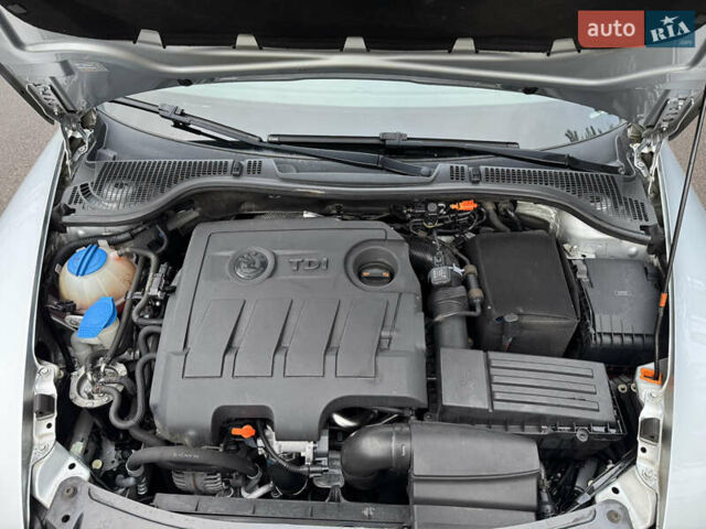 Серый Шкода Октавия, объемом двигателя 1.6 л и пробегом 206 тыс. км за 9450 $, фото 71 на Automoto.ua