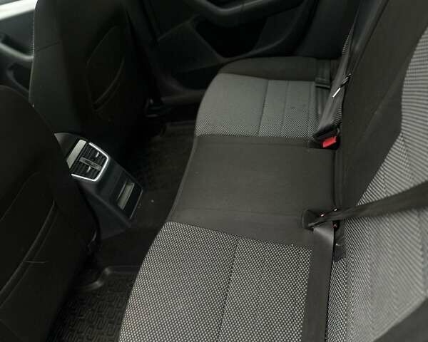 Серый Шкода Октавия, объемом двигателя 1.97 л и пробегом 237 тыс. км за 11999 $, фото 8 на Automoto.ua