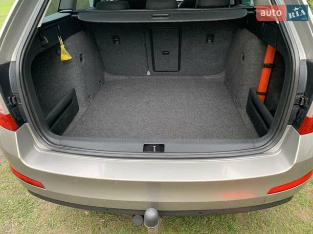 Серый Шкода Октавия, объемом двигателя 1.97 л и пробегом 319 тыс. км за 10500 $, фото 13 на Automoto.ua