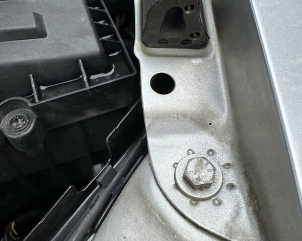 Серый Шкода Октавия, объемом двигателя 1.6 л и пробегом 206 тыс. км за 9450 $, фото 74 на Automoto.ua