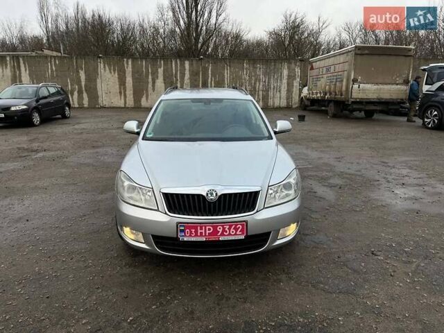 Серый Шкода Октавия, объемом двигателя 1.6 л и пробегом 206 тыс. км за 9999 $, фото 10 на Automoto.ua