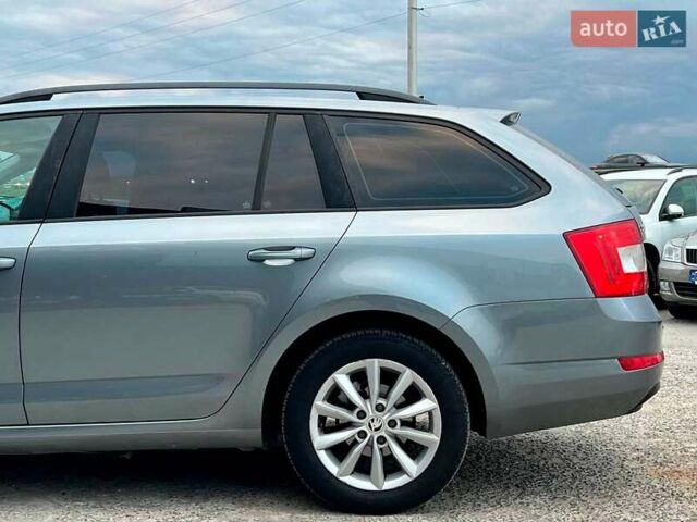 Серый Шкода Октавия, объемом двигателя 1.6 л и пробегом 240 тыс. км за 10990 $, фото 2 на Automoto.ua