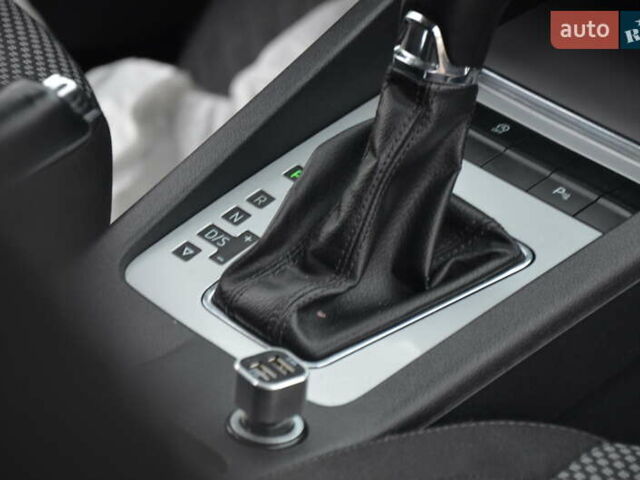 Сірий Шкода Октавія, об'ємом двигуна 2 л та пробігом 255 тис. км за 12250 $, фото 52 на Automoto.ua