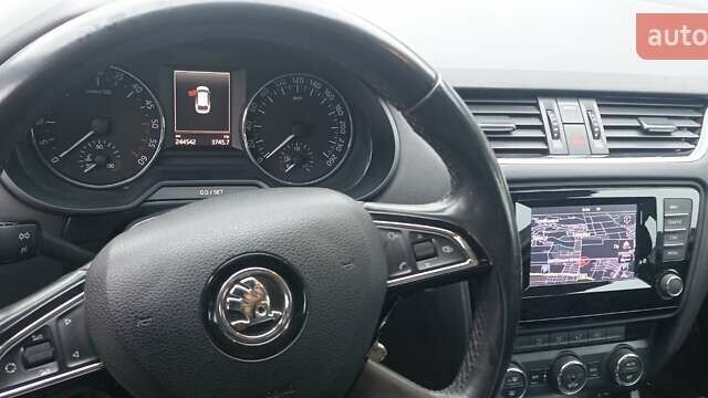 Сірий Шкода Октавія, об'ємом двигуна 1.6 л та пробігом 244 тис. км за 9800 $, фото 2 на Automoto.ua