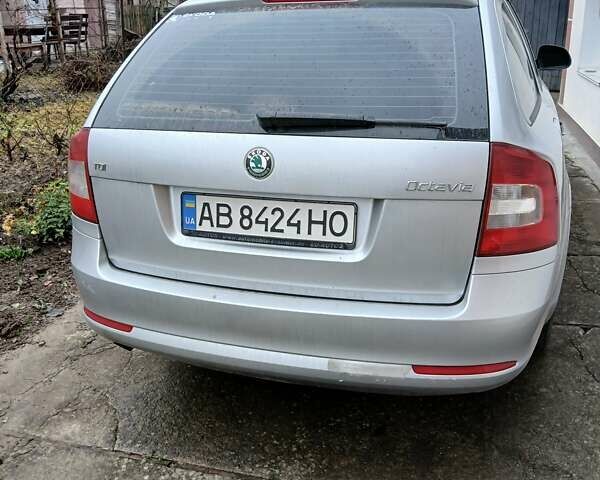 Серый Шкода Октавия, объемом двигателя 1.6 л и пробегом 240 тыс. км за 7000 $, фото 1 на Automoto.ua