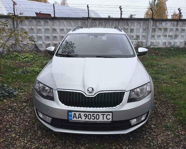 Серый Шкода Октавия, объемом двигателя 1.6 л и пробегом 300 тыс. км за 9100 $, фото 1 на Automoto.ua
