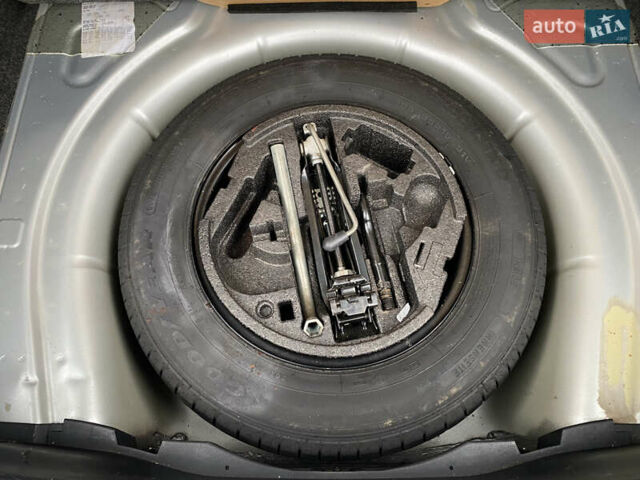 Серый Шкода Октавия, объемом двигателя 1.97 л и пробегом 242 тыс. км за 9500 $, фото 25 на Automoto.ua