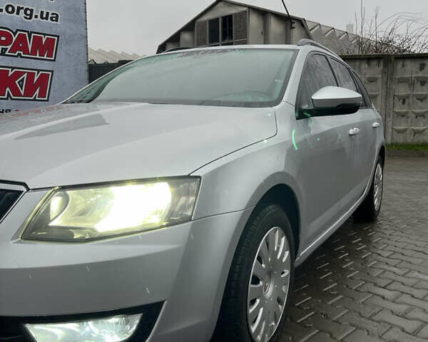 Серый Шкода Октавия, объемом двигателя 1.6 л и пробегом 295 тыс. км за 8599 $, фото 2 на Automoto.ua