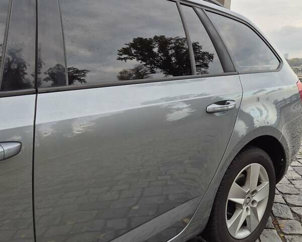 Шкода Октавія 2013 у Києві на Automoto.ua Сірий Шкода Октавія, об'ємом двигуна 1.8 л та пробігом 223 тис. км за 13800 $, фото 55 на Automoto.ua