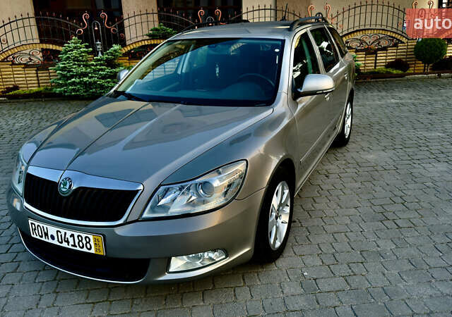 Серый Шкода Октавия, объемом двигателя 1.6 л и пробегом 248 тыс. км за 8850 $, фото 3 на Automoto.ua