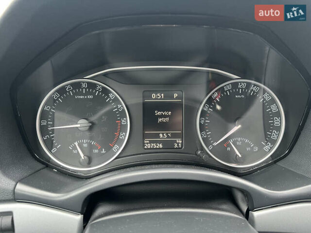Серый Шкода Октавия, объемом двигателя 1.6 л и пробегом 207 тыс. км за 9500 $, фото 29 на Automoto.ua